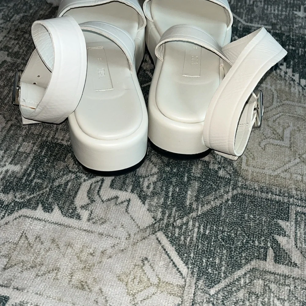 Zara women’s leather White Platform Sandals size 38 US 7.5 - Picture 6 of 8